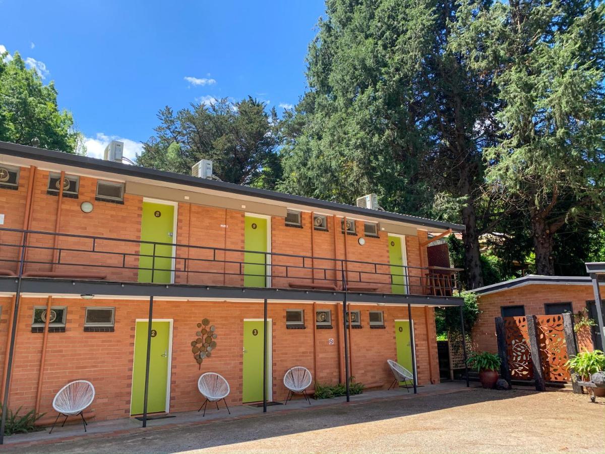 The Warby, Where Mid-Century Style Meets The Mountains Warburton Exterior photo